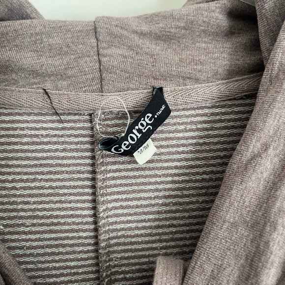 Sweater - Picture 2 of 3